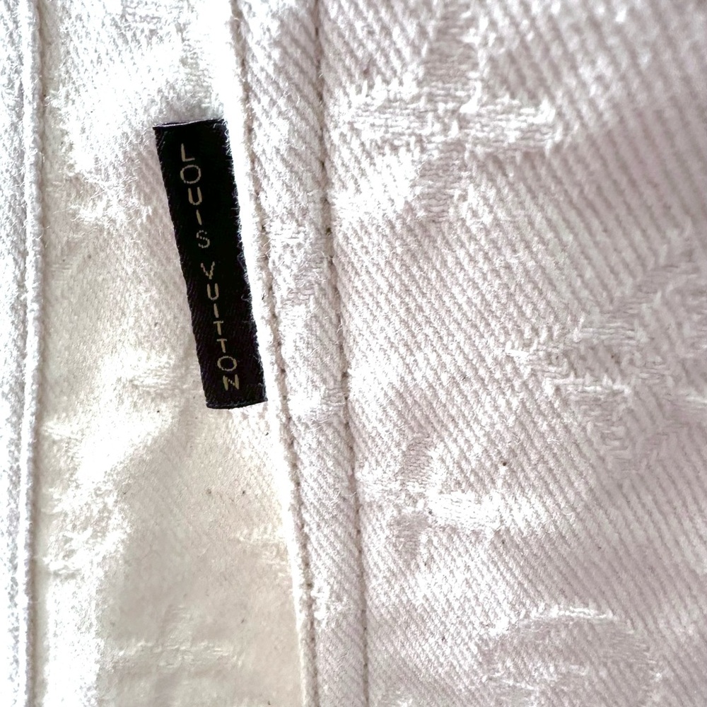 Louis Vuitton Cream-White Long Sleeve Zip-Front Midi Dress - Picture 5 of 7